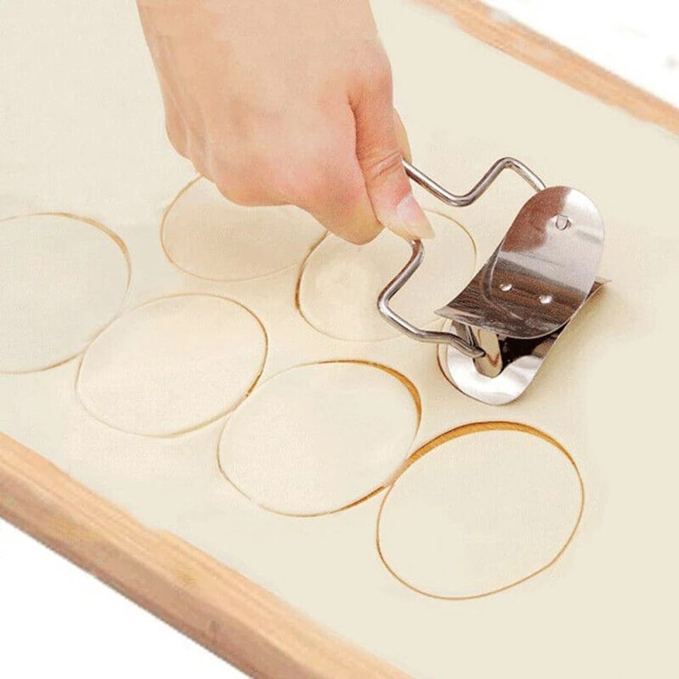 Dumpling Mold, Stainless Steel Dumpling Skin Cutter, Stainless Steel Dumpling Wraper, Dough Circle Roller Machine, Press Mold Kitchen Accessories Dumpling Mold, Stainless Steel Dumpling Skin Cutter, Stainless Steel Dumpling Wraper, Dough Circle Roller Machine, Press Mold Kitchen Accessories